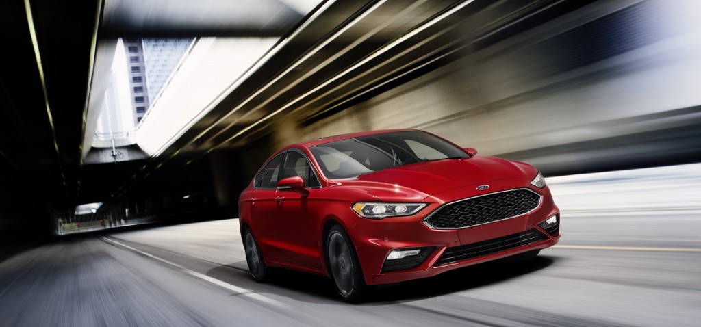 ford-fusion-2017-rouge