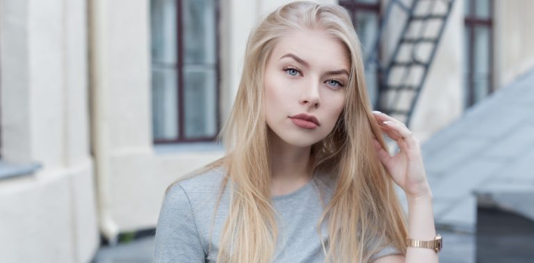 4 trucs pour entretenir votre chevelure blonde