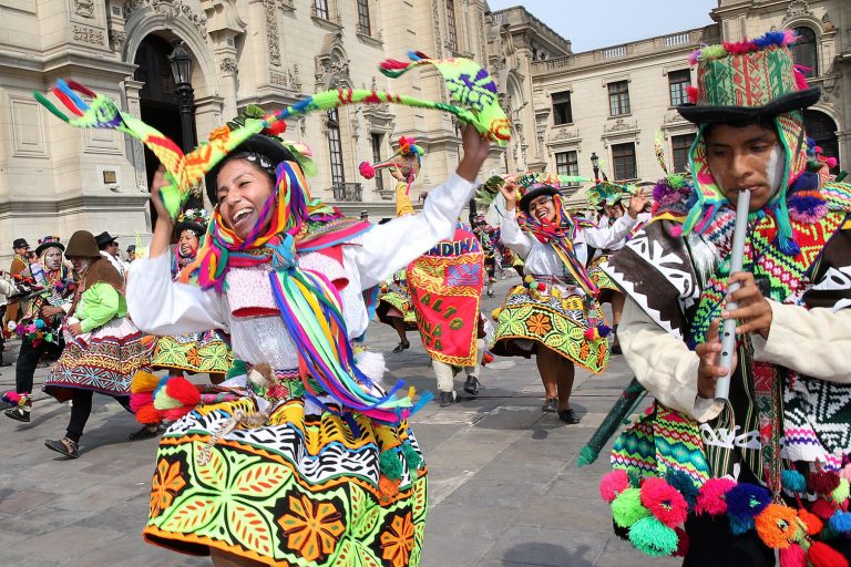 L’euphorie du Carnaval de Sucre… jusqu’à Tupiza