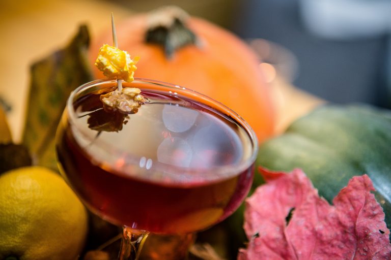 4 cocktails à base de vin pour survivre à l’automne