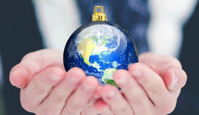 Noël solidaire : 8 idées cadeaux pour redonner à la planète