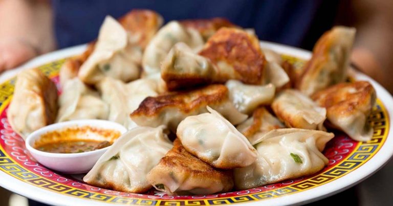 Ce restaurant de Montréal offre les dumplings à volonté, dimanche prochain!